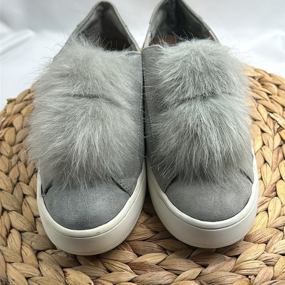 Steve Madden Faux Gray Suede Unique Fur PomPom Slip On Sneakers Size 7.5 - Picture 2 of 9